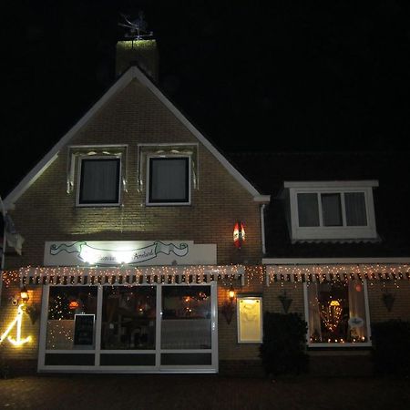 Hôtel De Walvisvaarder Van Ameland à Hollum  Extérieur photo